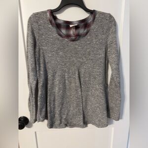 Knox Rose Heather Gray Top with Plaid Accent